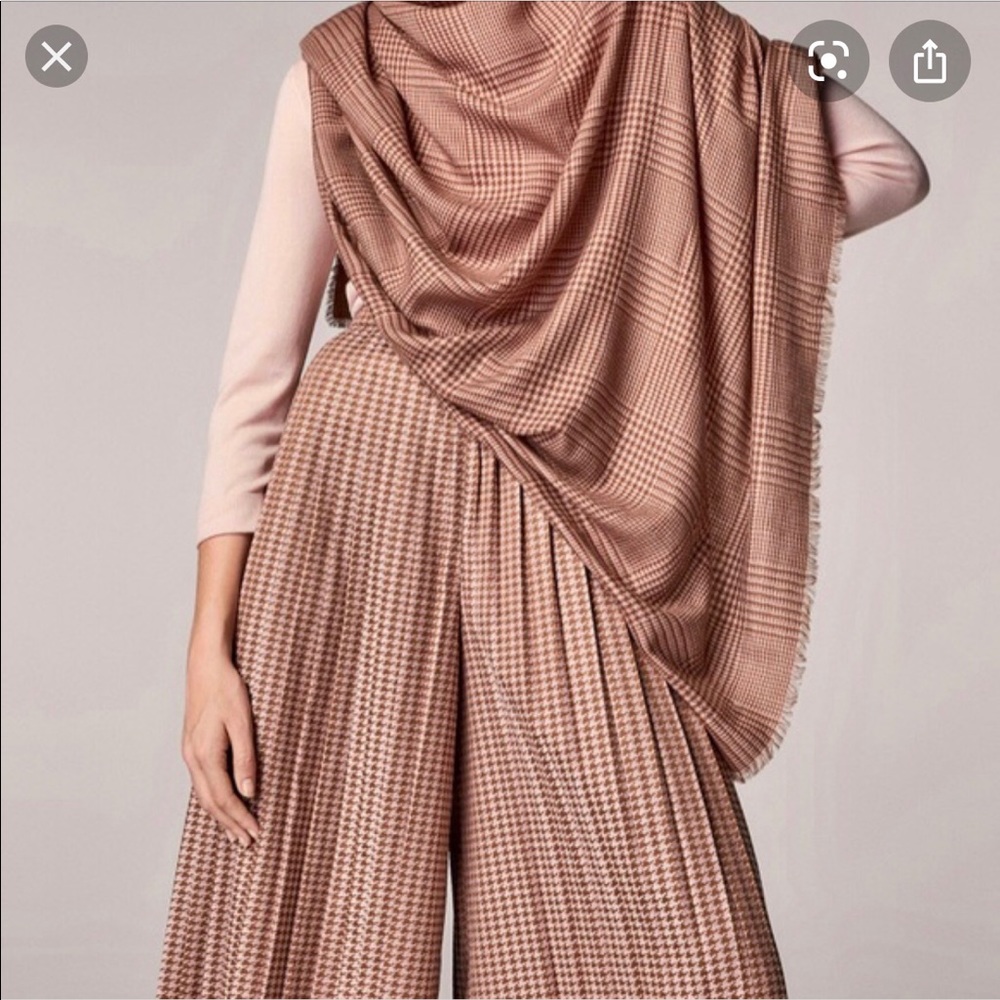 Massimo Dutti Culotte Pleated Houndstooth Trousers